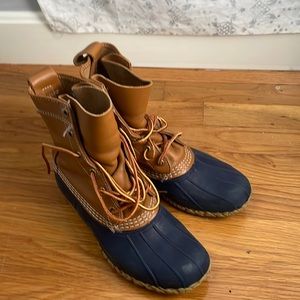 L.L.bean(bean boots) tan, navy blue. barley worn